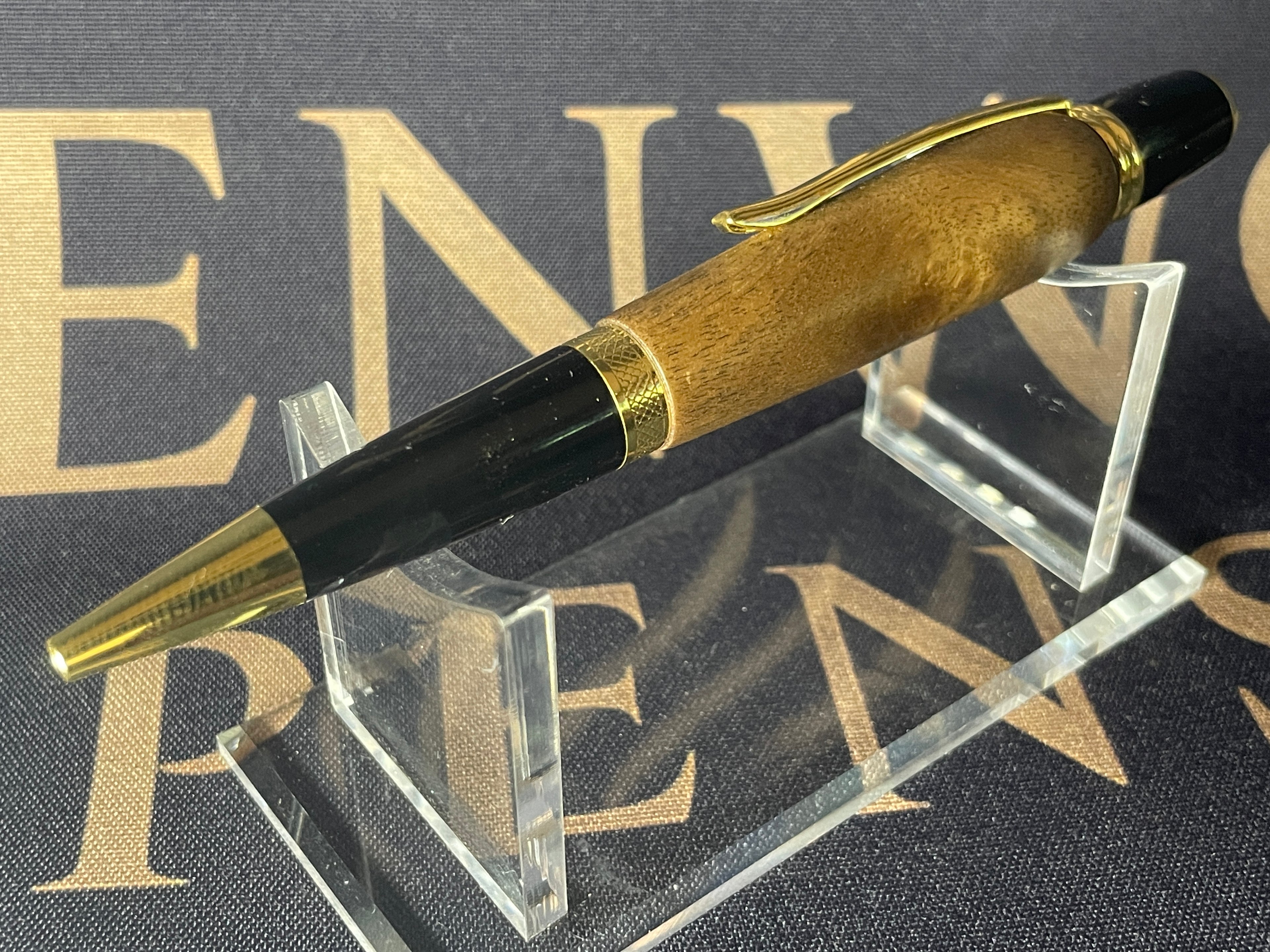 California Bay Laurel Pen